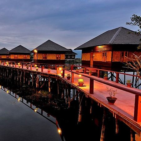 Shwe Inn Tha Floating Resort Inle Lake Exteriör bild